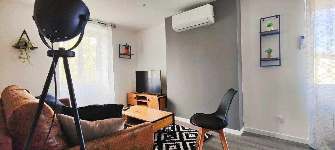 Appartements A Theme كليرمونت-فيراند المظهر الخارجي الصورة